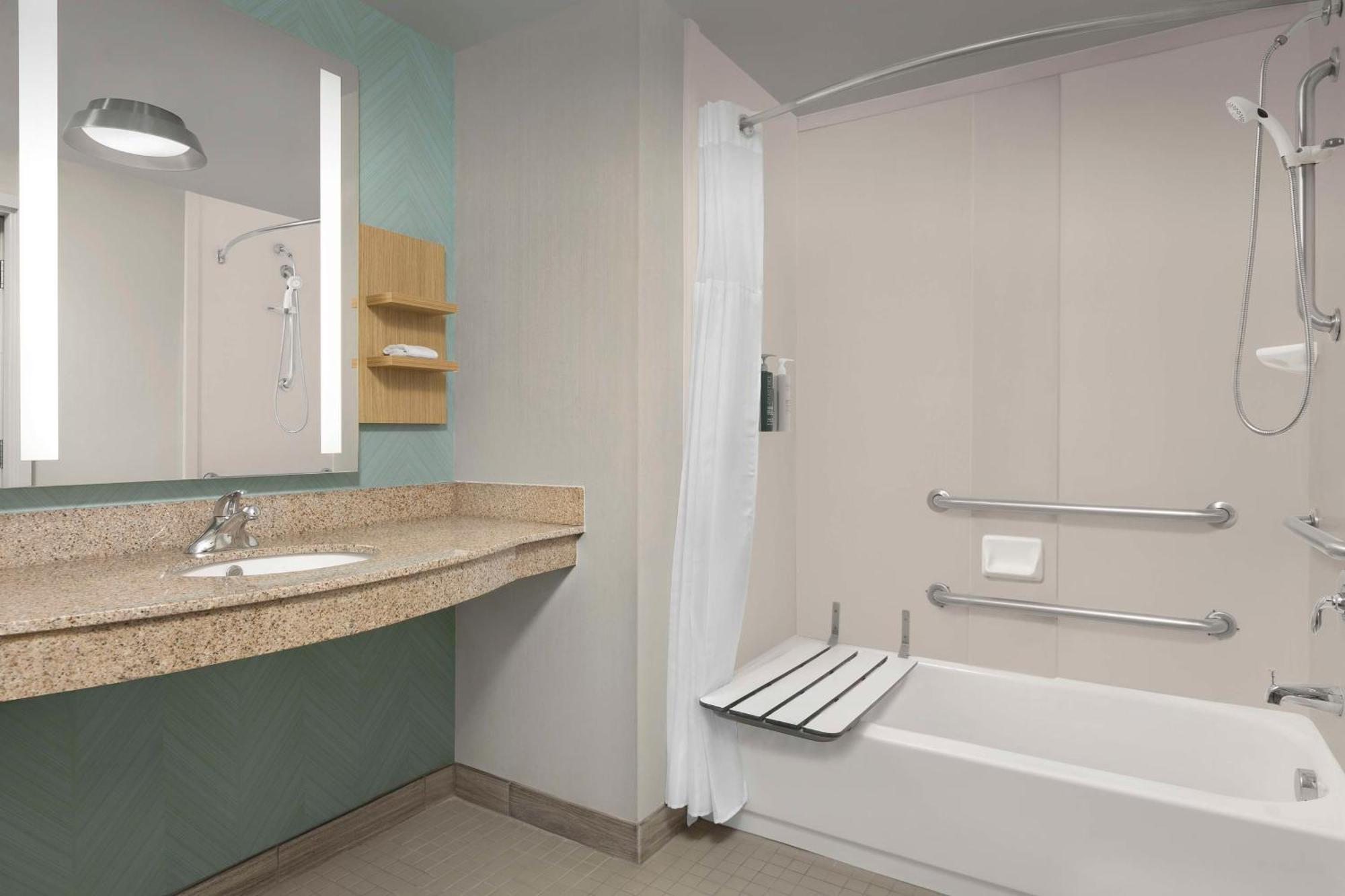 Hilton Garden Inn Raleigh Capital Blvd I-540 Екстериор снимка