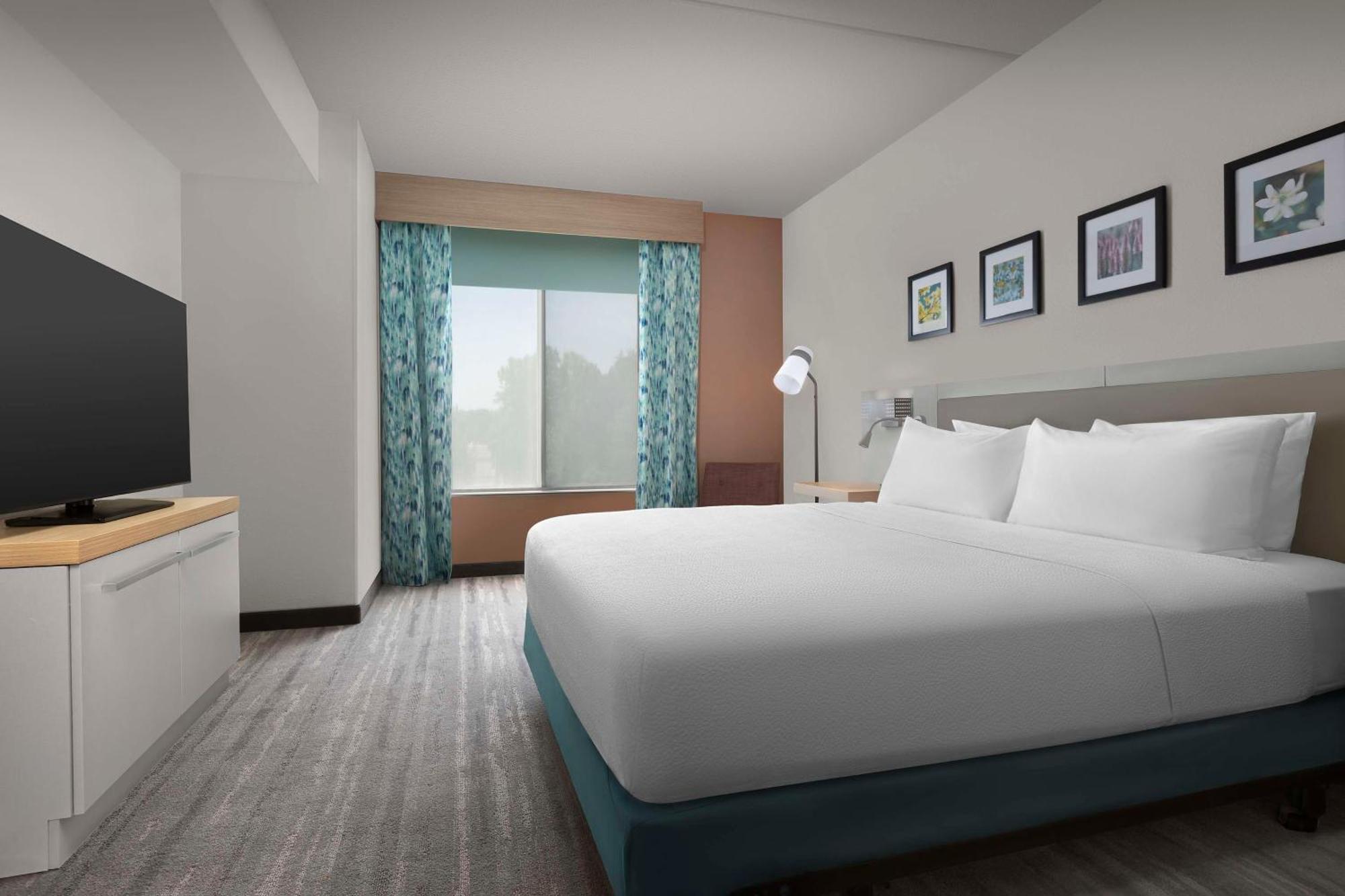 Hilton Garden Inn Raleigh Capital Blvd I-540 Екстериор снимка