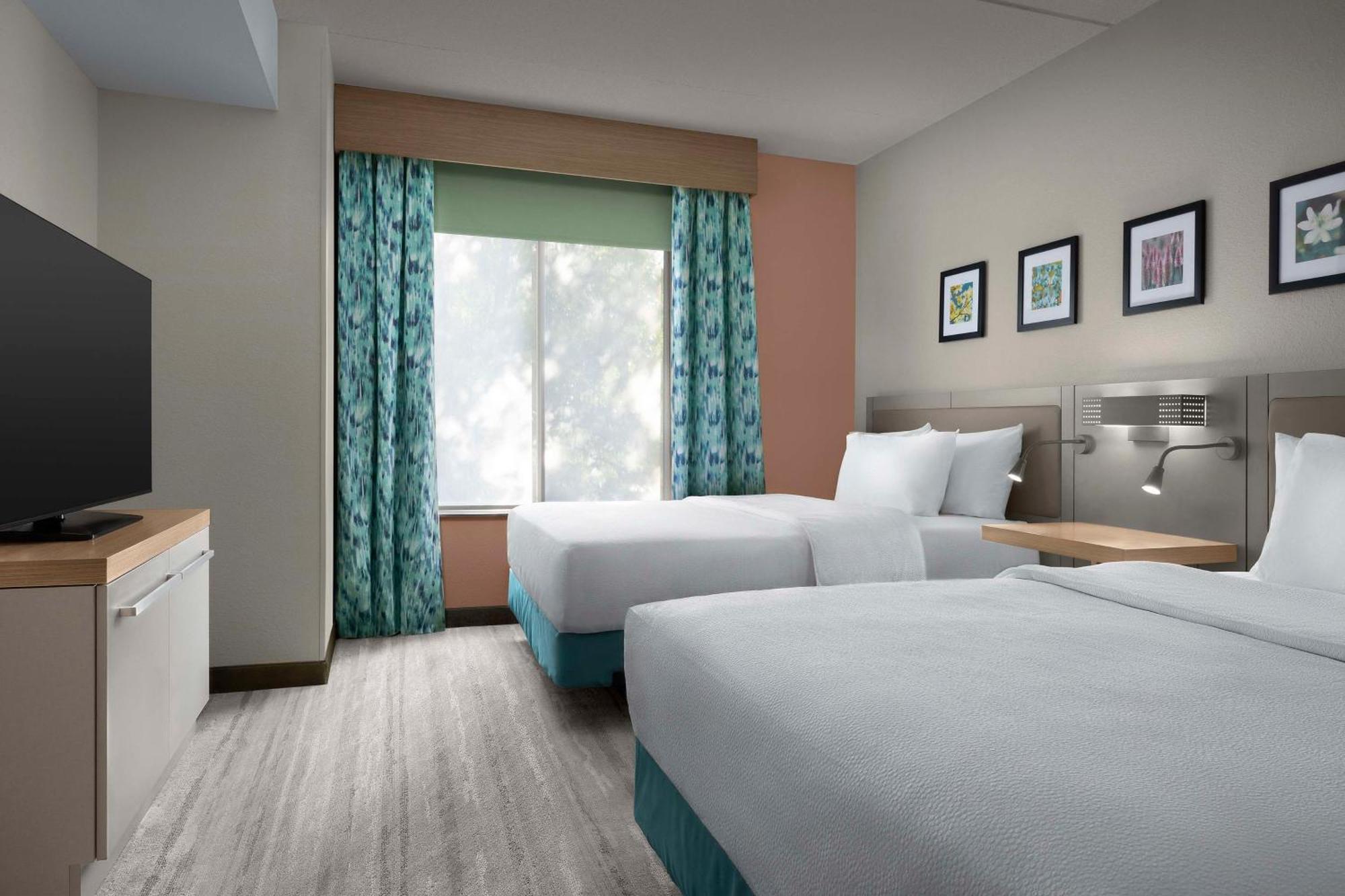 Hilton Garden Inn Raleigh Capital Blvd I-540 Екстериор снимка