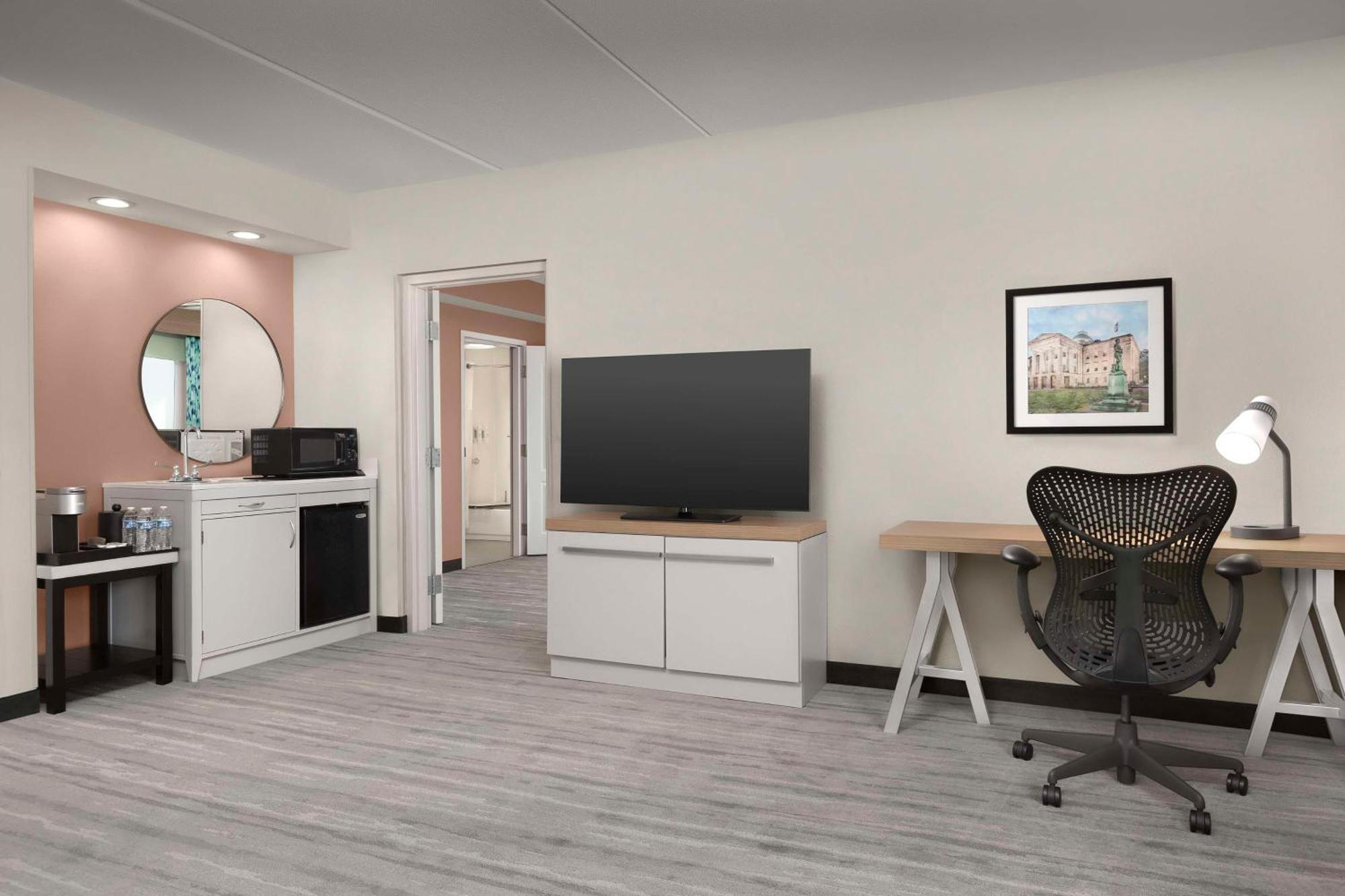 Hilton Garden Inn Raleigh Capital Blvd I-540 Екстериор снимка
