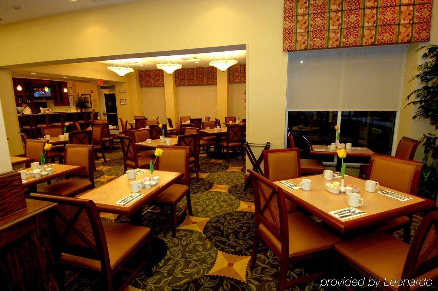 Hilton Garden Inn Raleigh Capital Blvd I-540 Екстериор снимка
