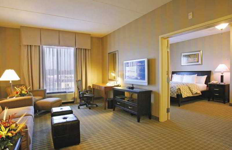 Hilton Garden Inn Raleigh Capital Blvd I-540 Стая снимка